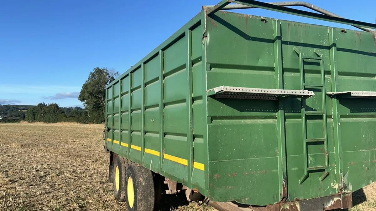 20ft grain trailer - Image 1