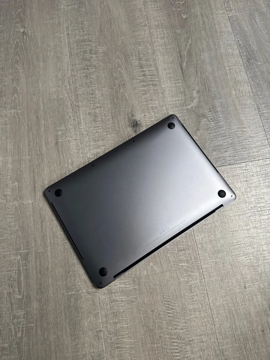 MacBook Pro i5 13” 16GB 1TB | 2020 - Image 2