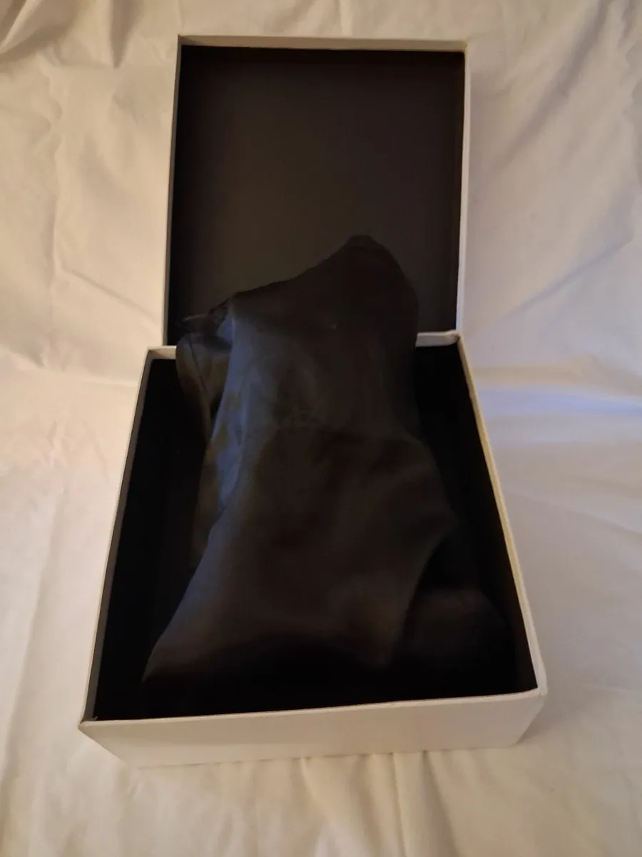 Yves Saint Laurent shoes - Image 2