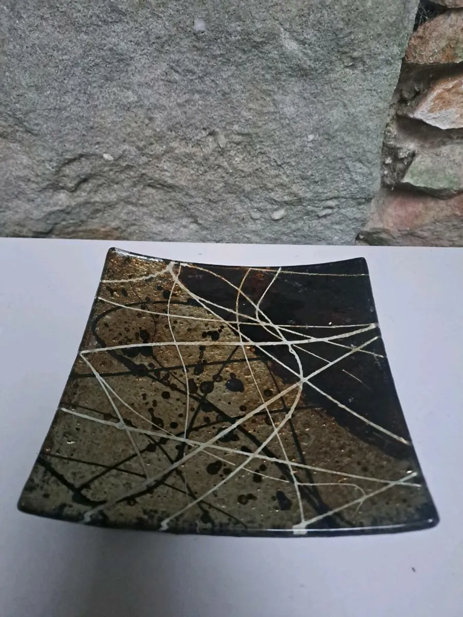 Glass decorative trinket dish - Image 1