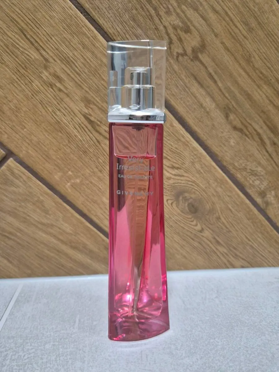 Givenchy Very Irresistible eau de toilette 50ml - Image 1