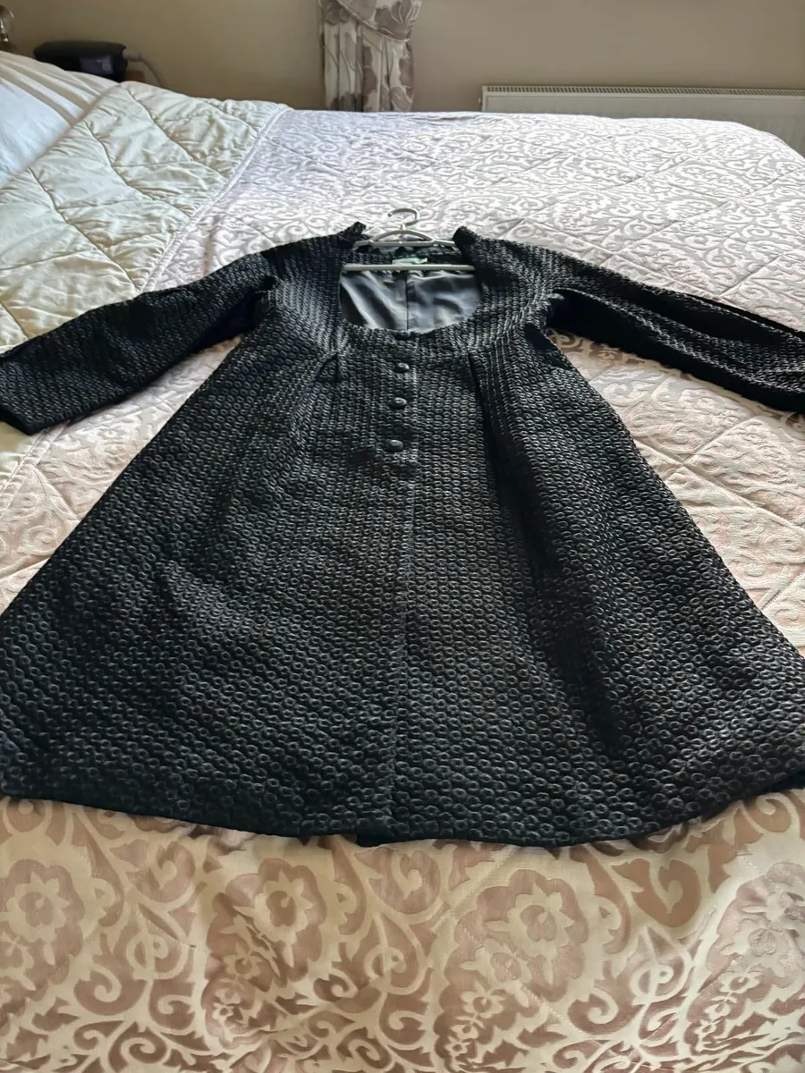 Black Ladies Coat - Image 4