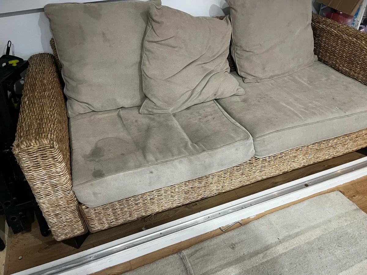 3 and 2 seater wicker sofa - Image 4