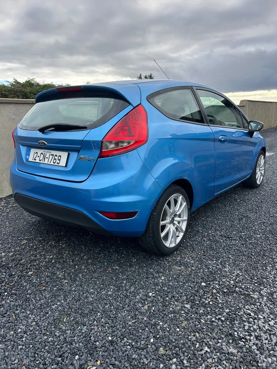 Ford Fiesta **LOW MILAGE** - Image 2