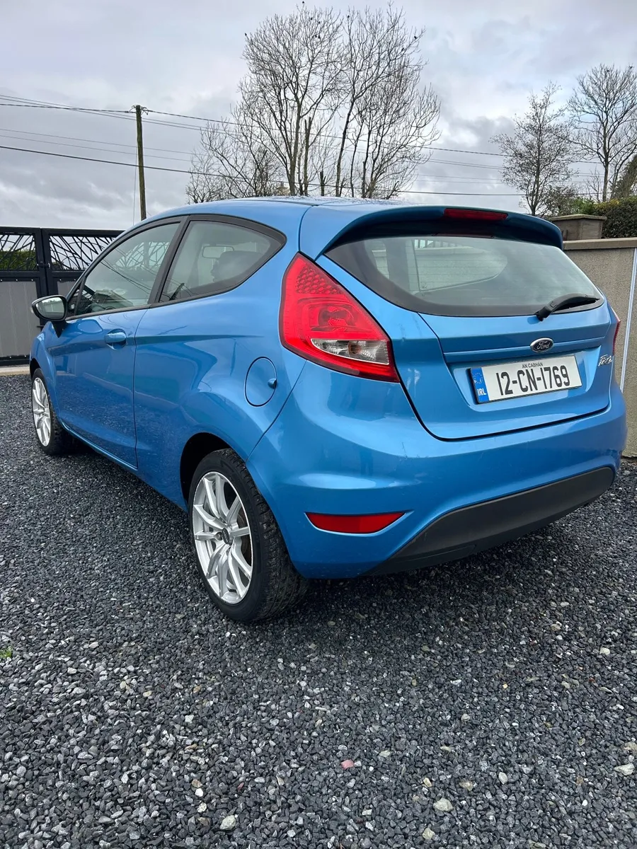 Ford Fiesta **LOW MILAGE** - Image 4