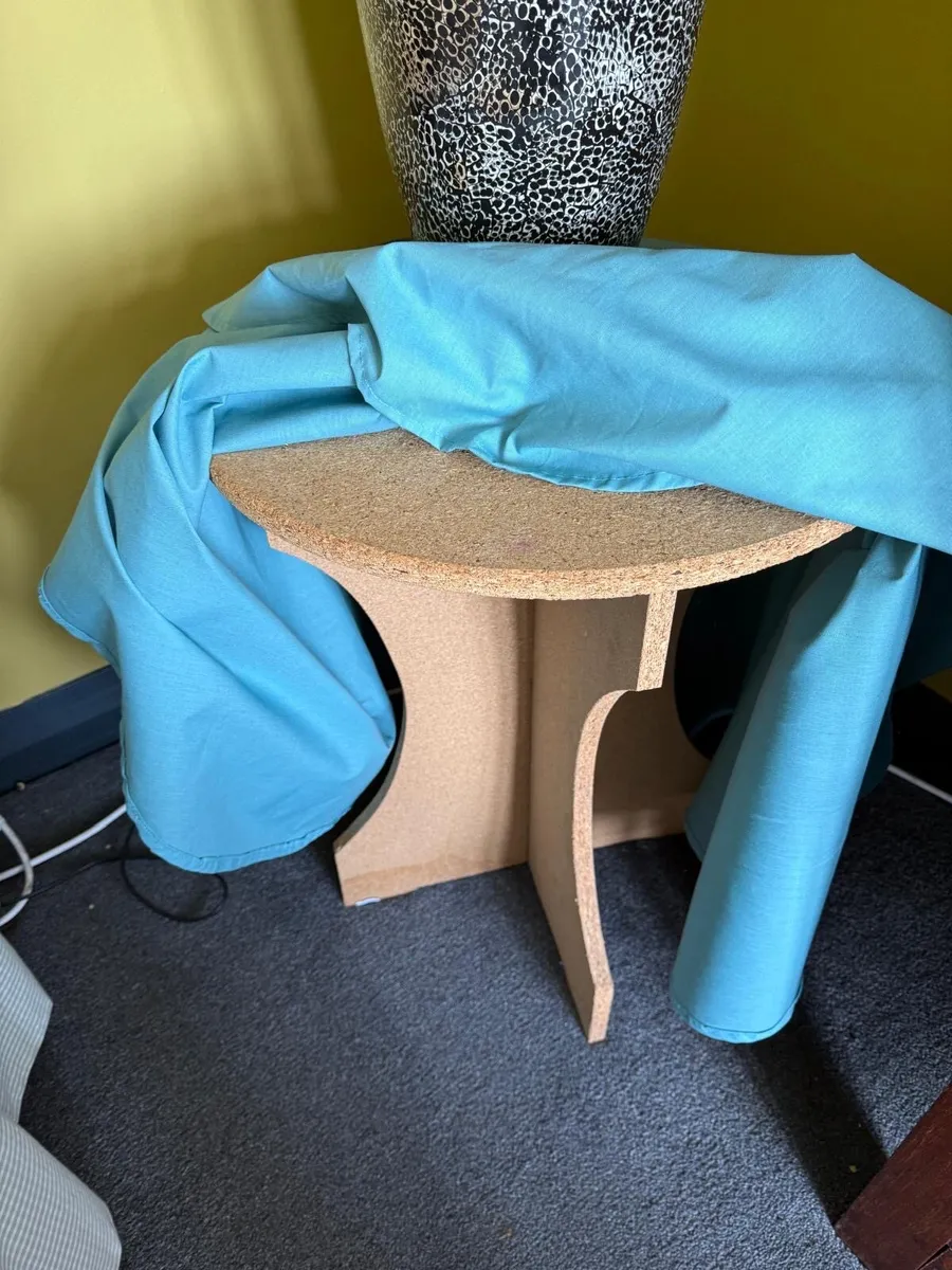 Two side tables with cover - Image 2