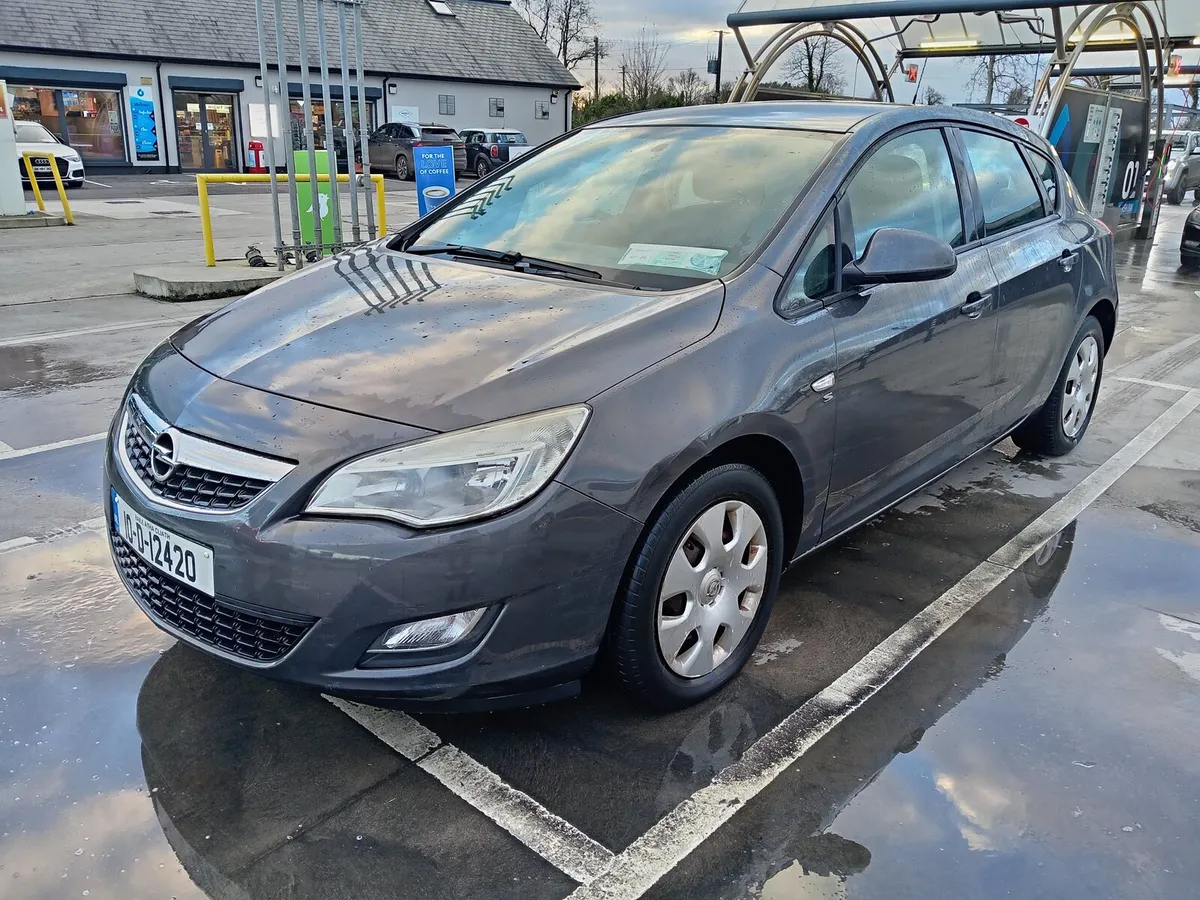 10 OPEL ASTRA 1.4 NCT 07/26 TAX 02/26!! - Image 1