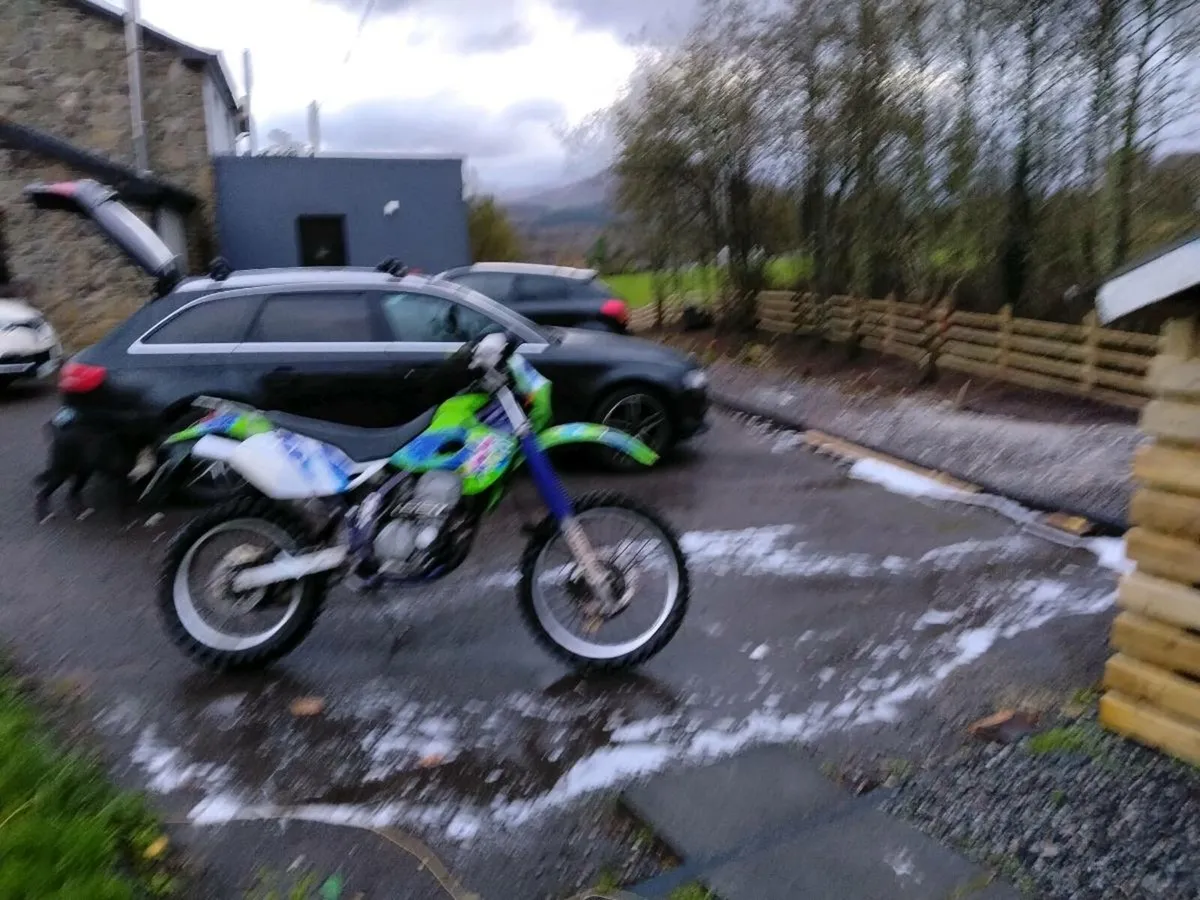 Motorcycle - Image 4