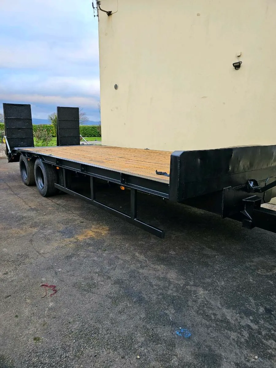 Low loader - Image 2