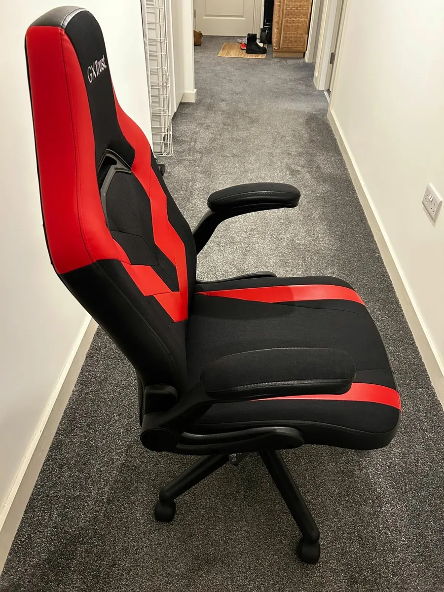 Game Chair - Image 1