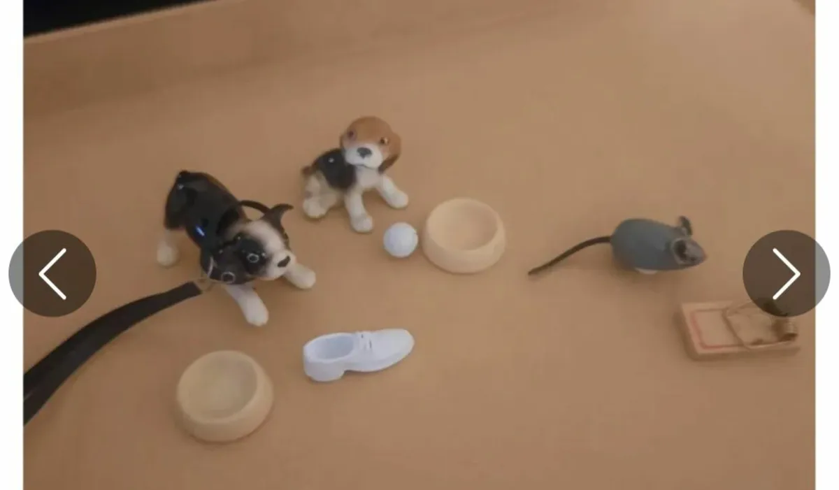 Dolls house furniture and accessories - Image 1