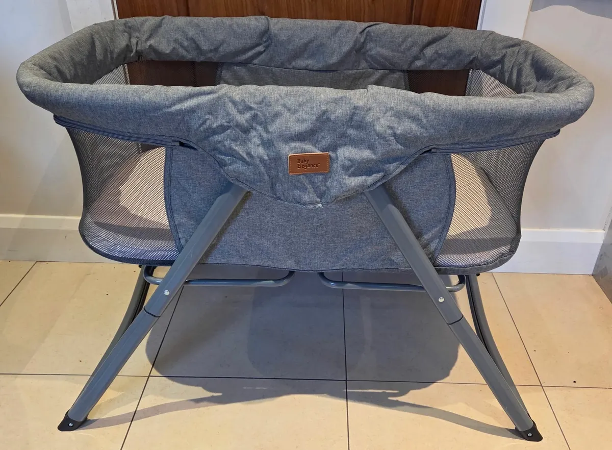 Baby Elegance Kangu Foldable Crib (used- like new) - Image 1