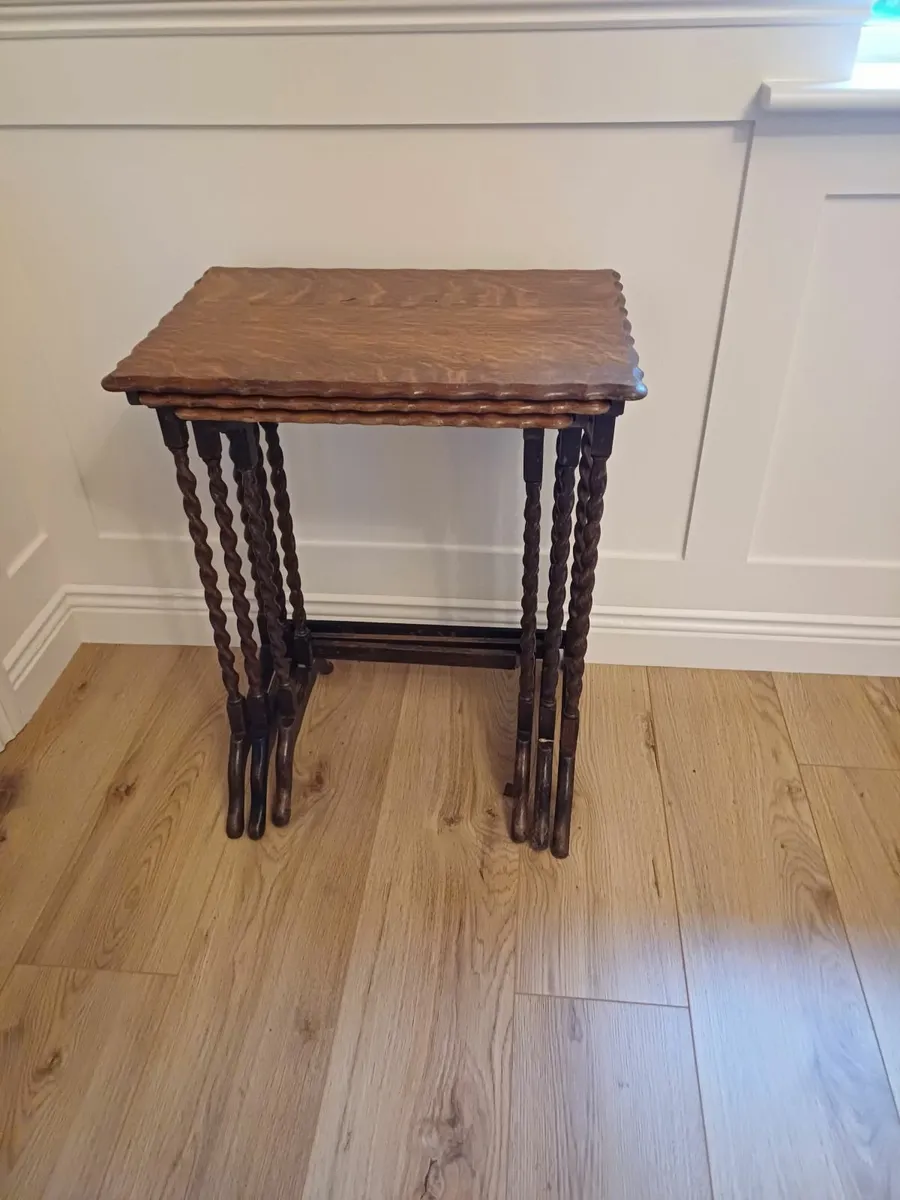 Antique furniture - Image 1