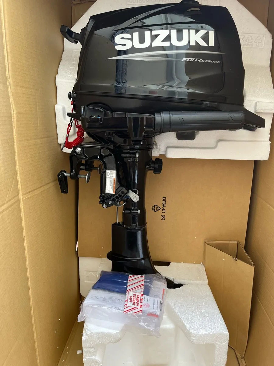 Boat engine - Image 1