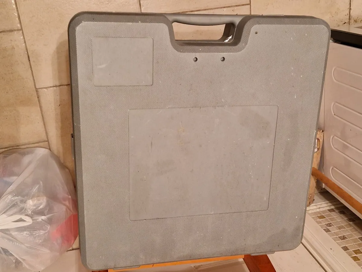 Digital Satellite Receiver SL 65-12 in Carry Case - Image 2