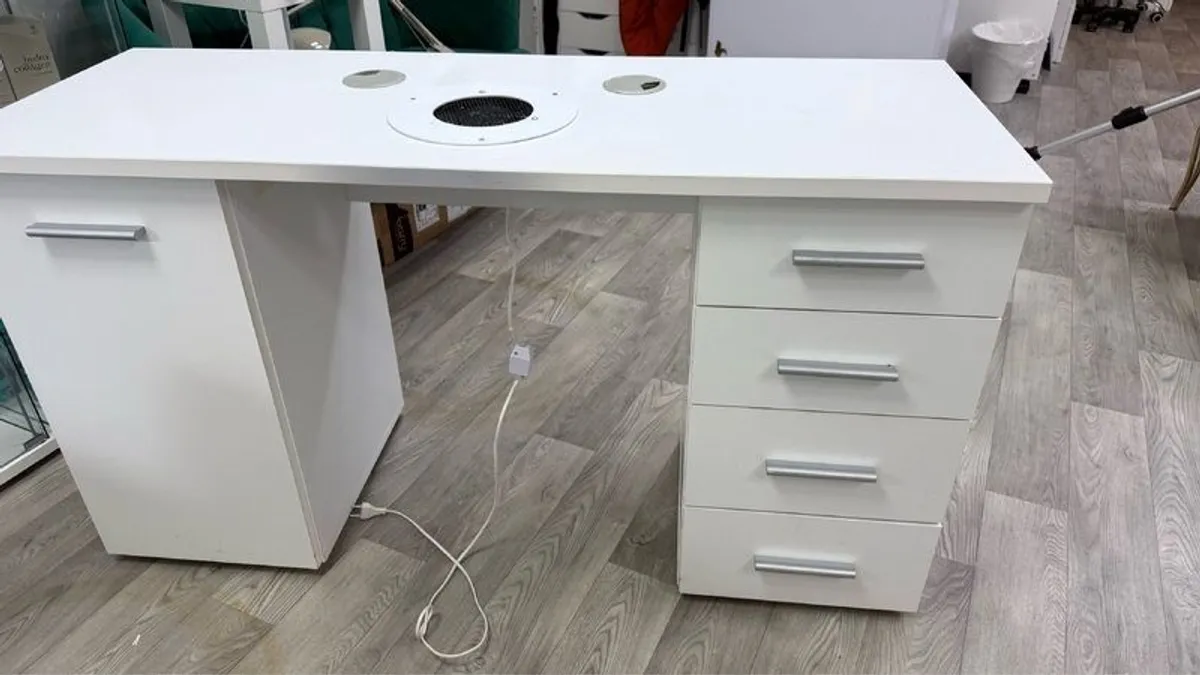 manicure table - Image 2