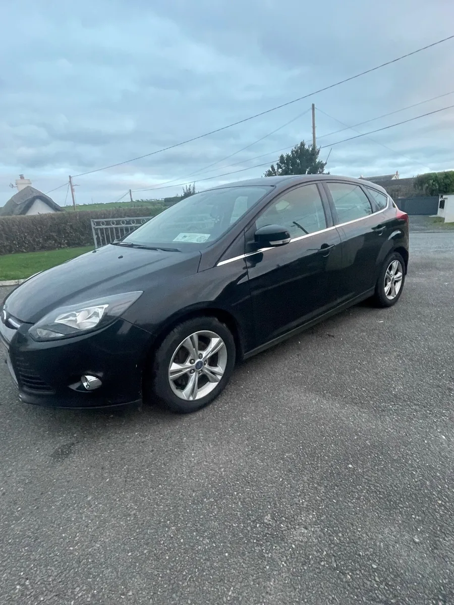 Ford Focus 2014 - Image 2