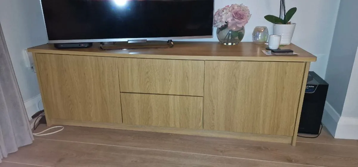 Tv storage unit - Image 1