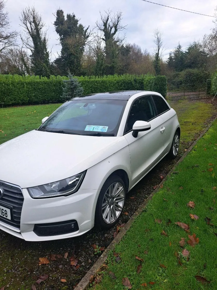 161 Audi A1 - 3 door - Manual - Image 3