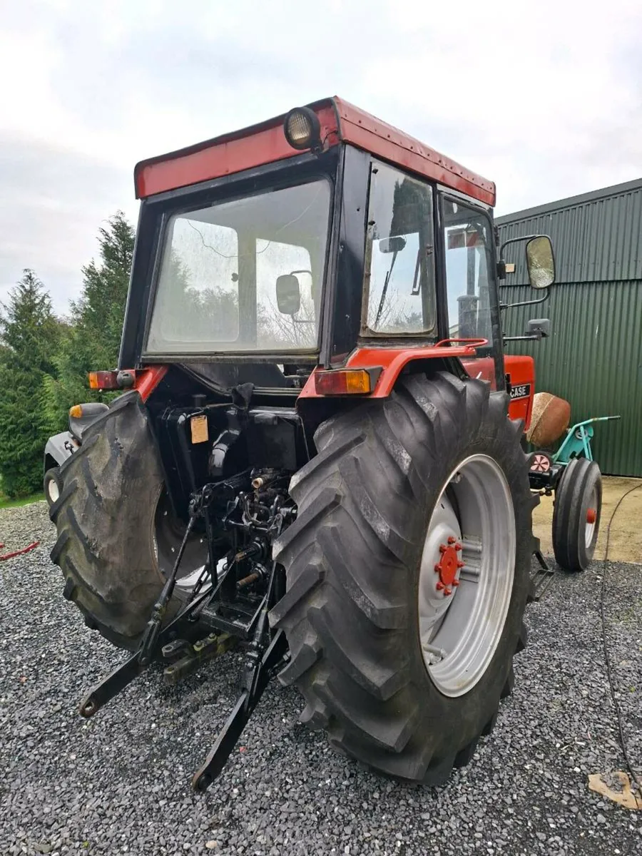 Case international 885 - Image 3
