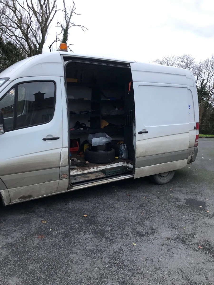 Mercedes Sprinter - Image 3