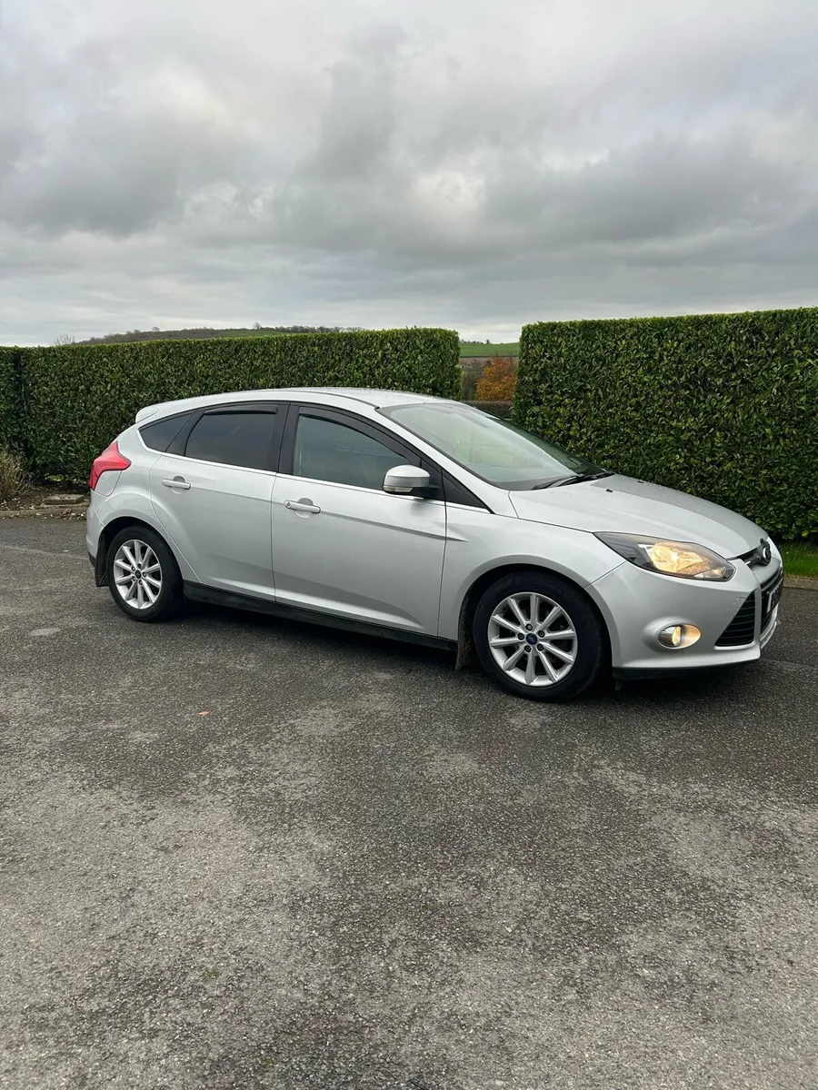 Ford Focus 2012 - Image 1