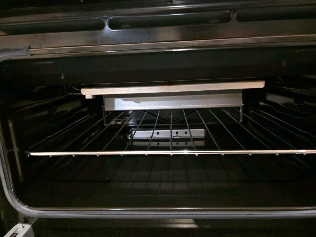 Gas Oven Zanussi Brand new - Image 3