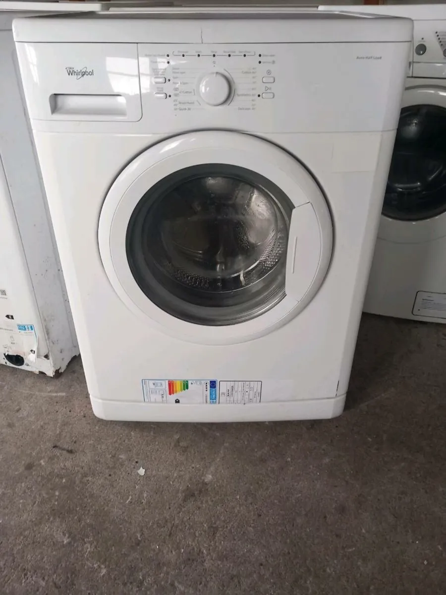 Whirlpool 7kg washing machine - Image 1