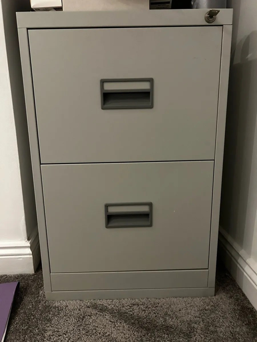 Filing cabinet - Image 1
