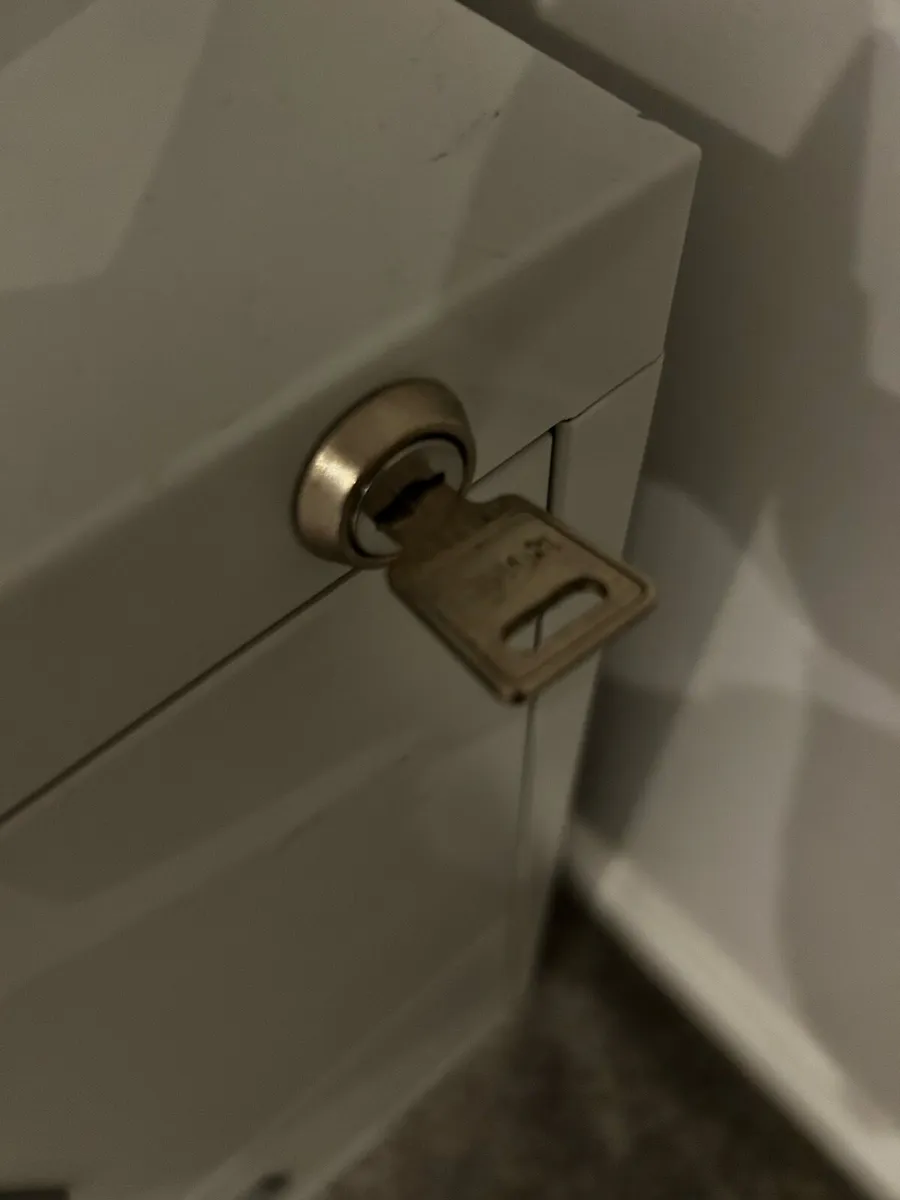 Filing cabinet - Image 3