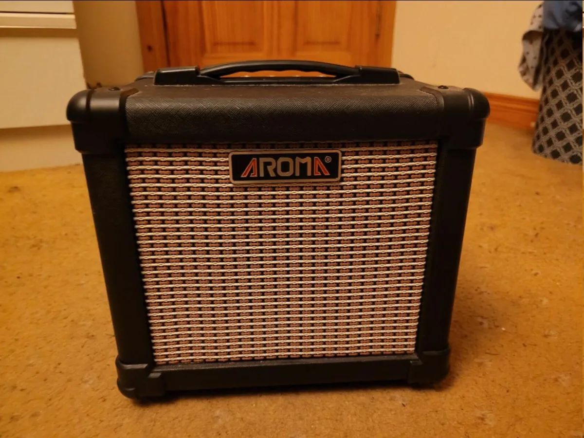 Guitar + AMP - Image 2