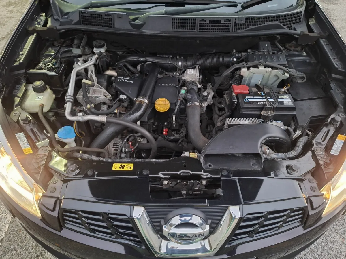 Nissan Qashqai 2012 executive model - Image 2
