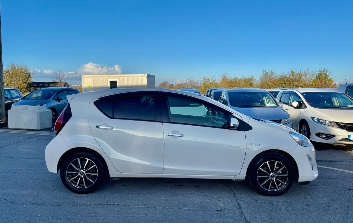 TOYOTA AQUA 2017 (MODEL “S”) - Image 4