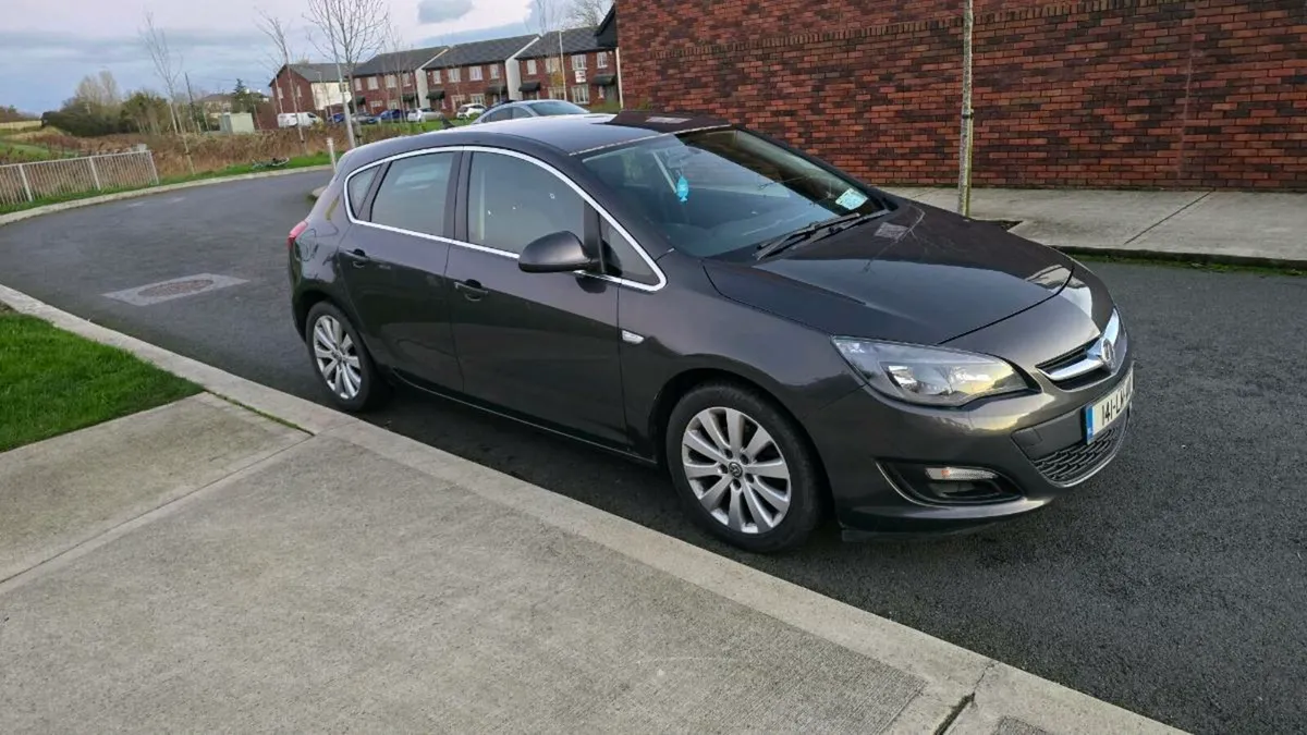 Vauxhall Astra - Image 1