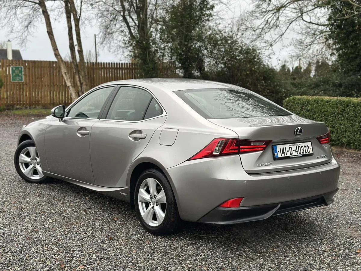 Lexus is300h!! - Image 4