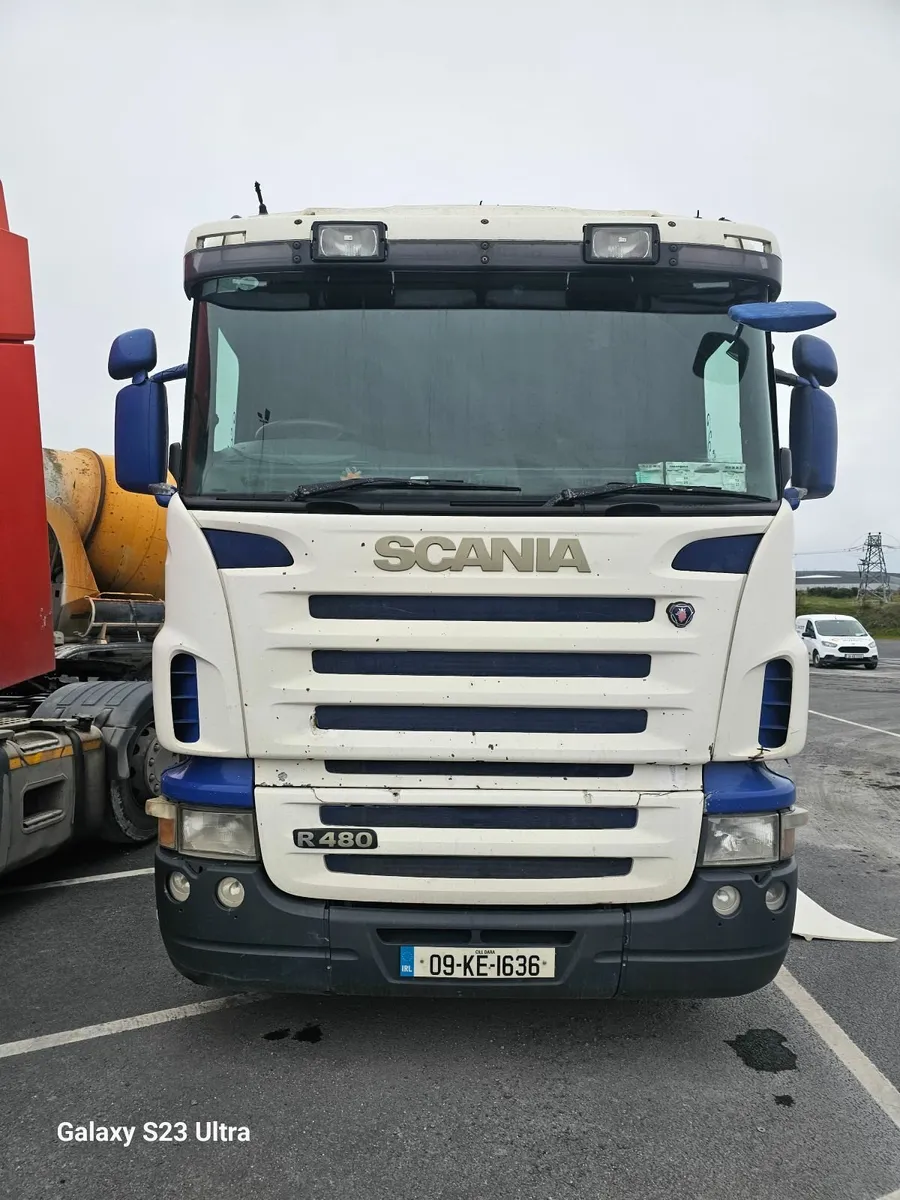 C178445349 - Image 1