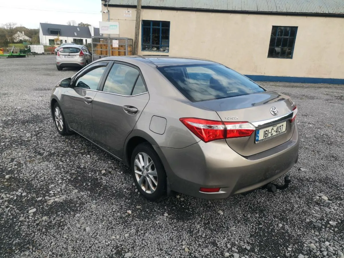 2016 Toyota Corolla Luna 1.4D4D - Image 3