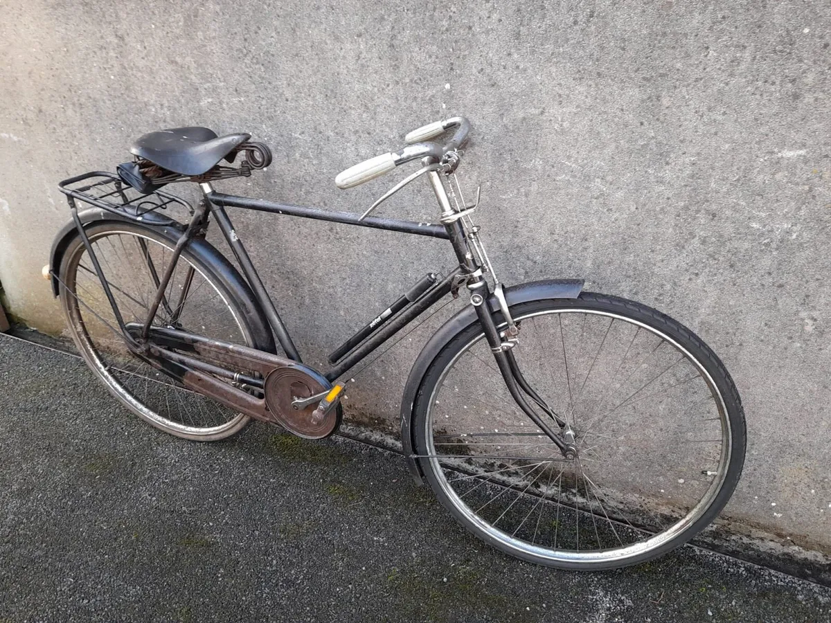 Antique Raleigh men’s bicycle - Image 2