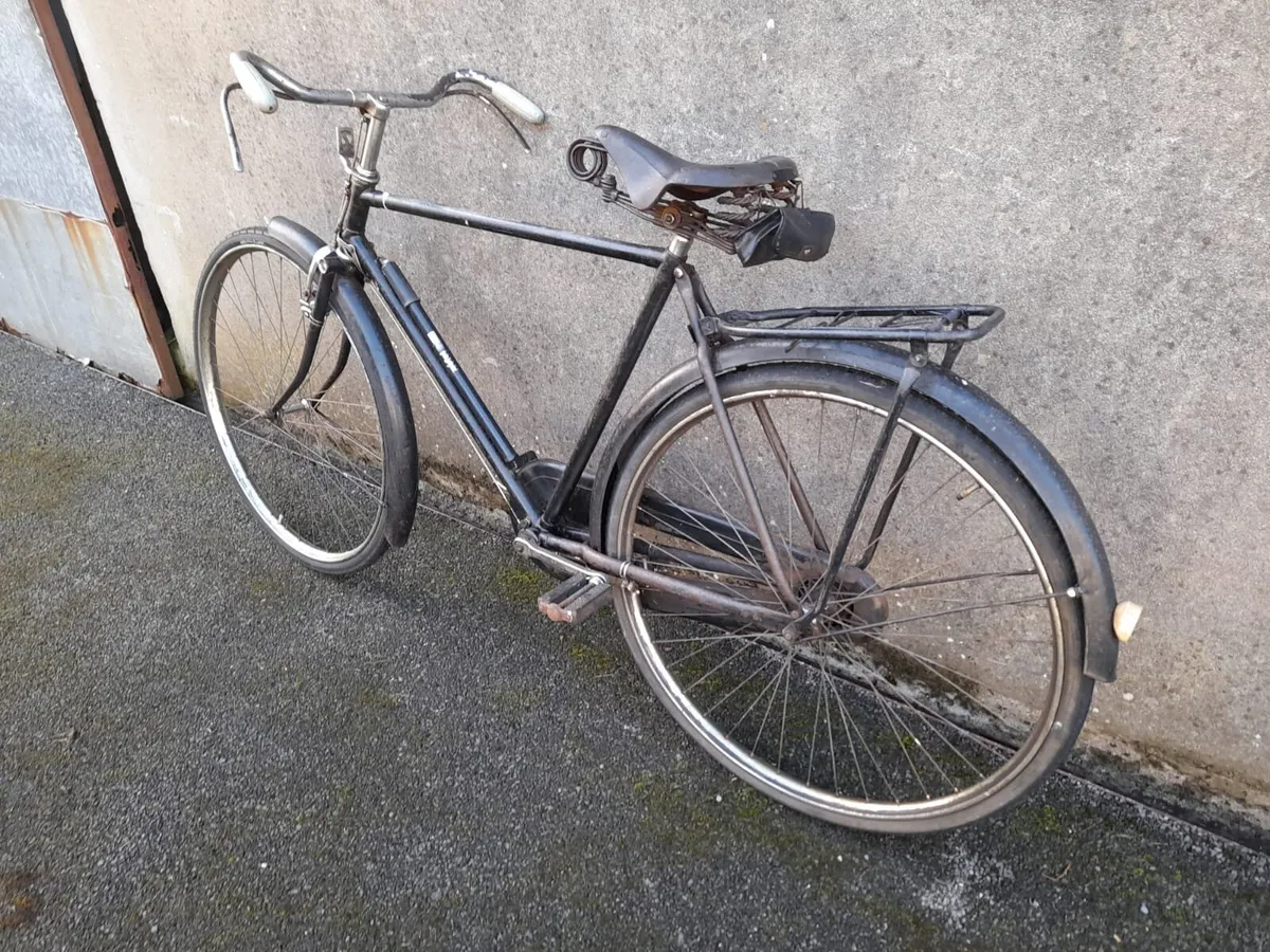 Antique Raleigh men’s bicycle - Image 3