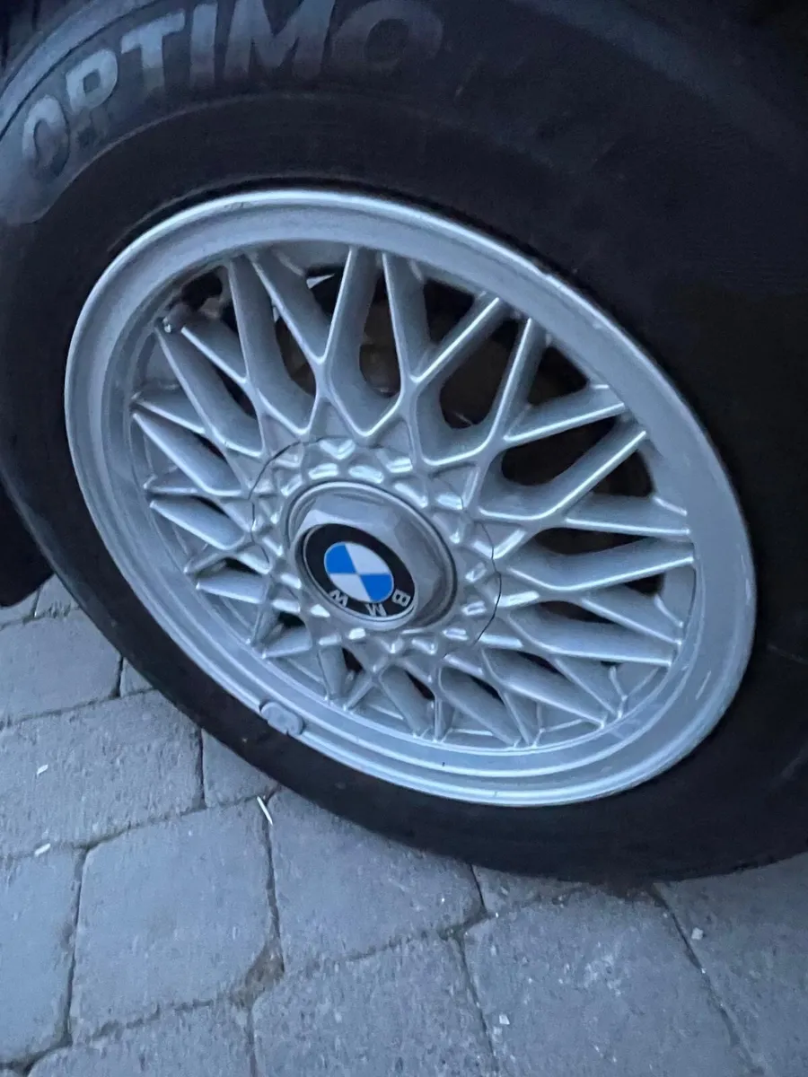 1988 BMW 320i SE - Image 4