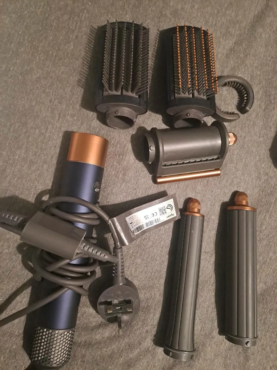 Dyson Air Wrap Multi Styler - Image 1