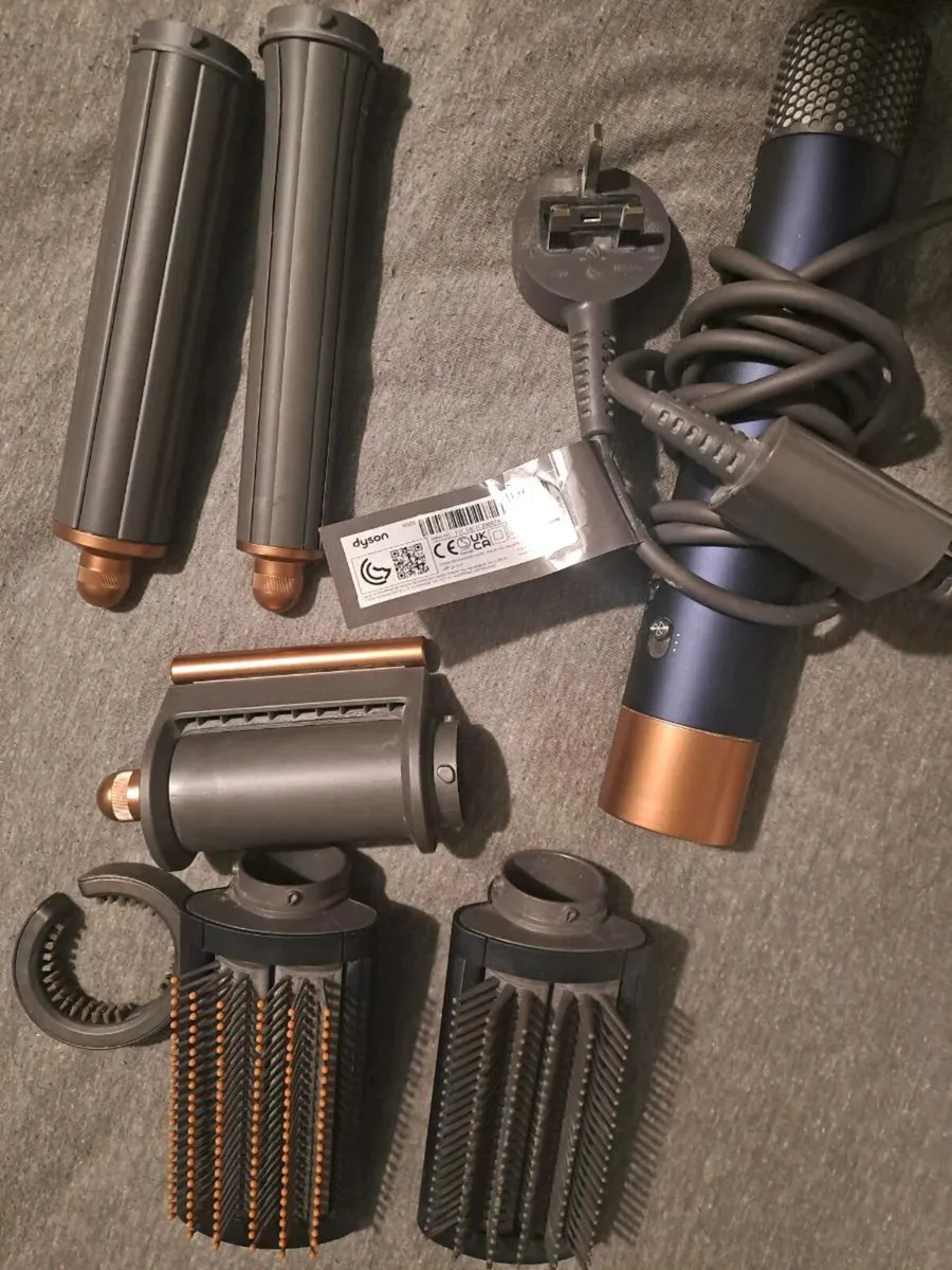 Dyson Air Wrap Multi Styler - Image 2