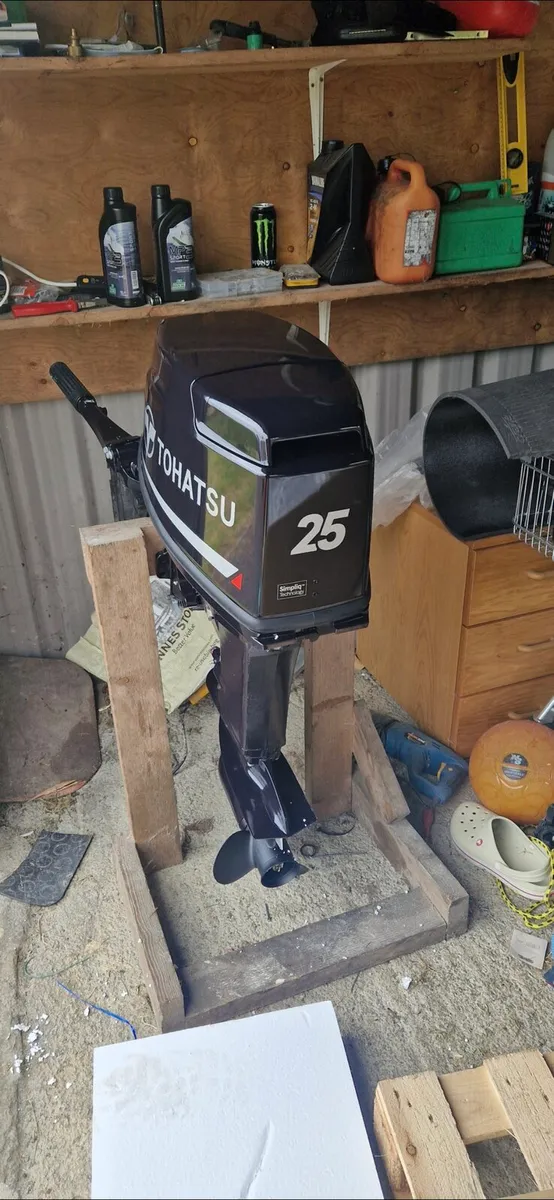 Tohatsu 25hp short shaft 2 stroke outboard - Image 1