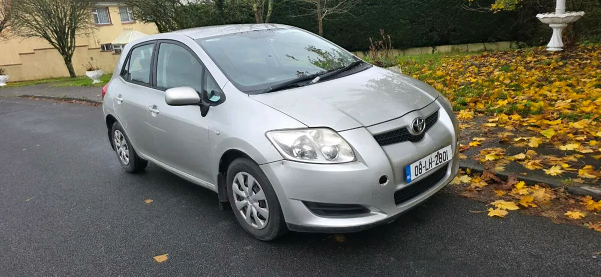 Toyota Auris 1.4 D4D Terra 2008 - Image 2