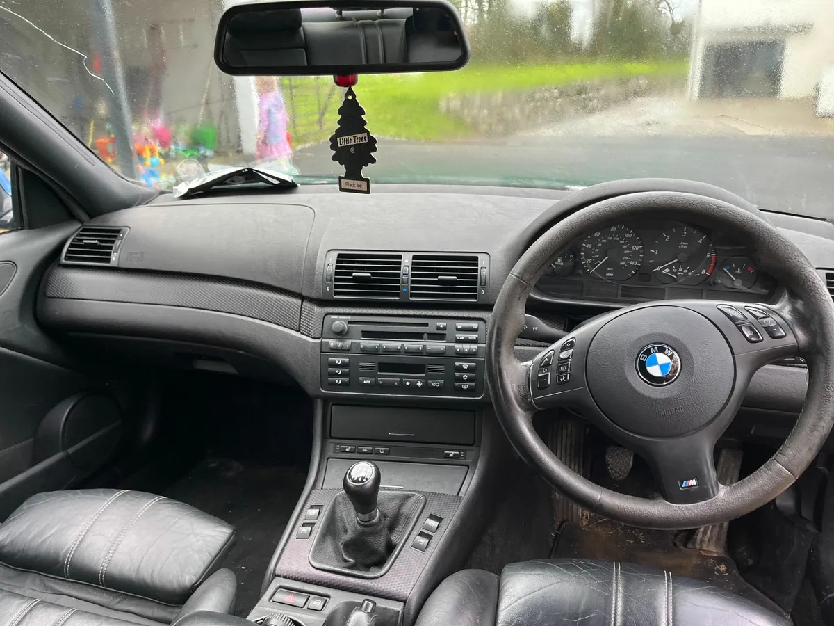 BMW 3-Series 2005 - Image 2