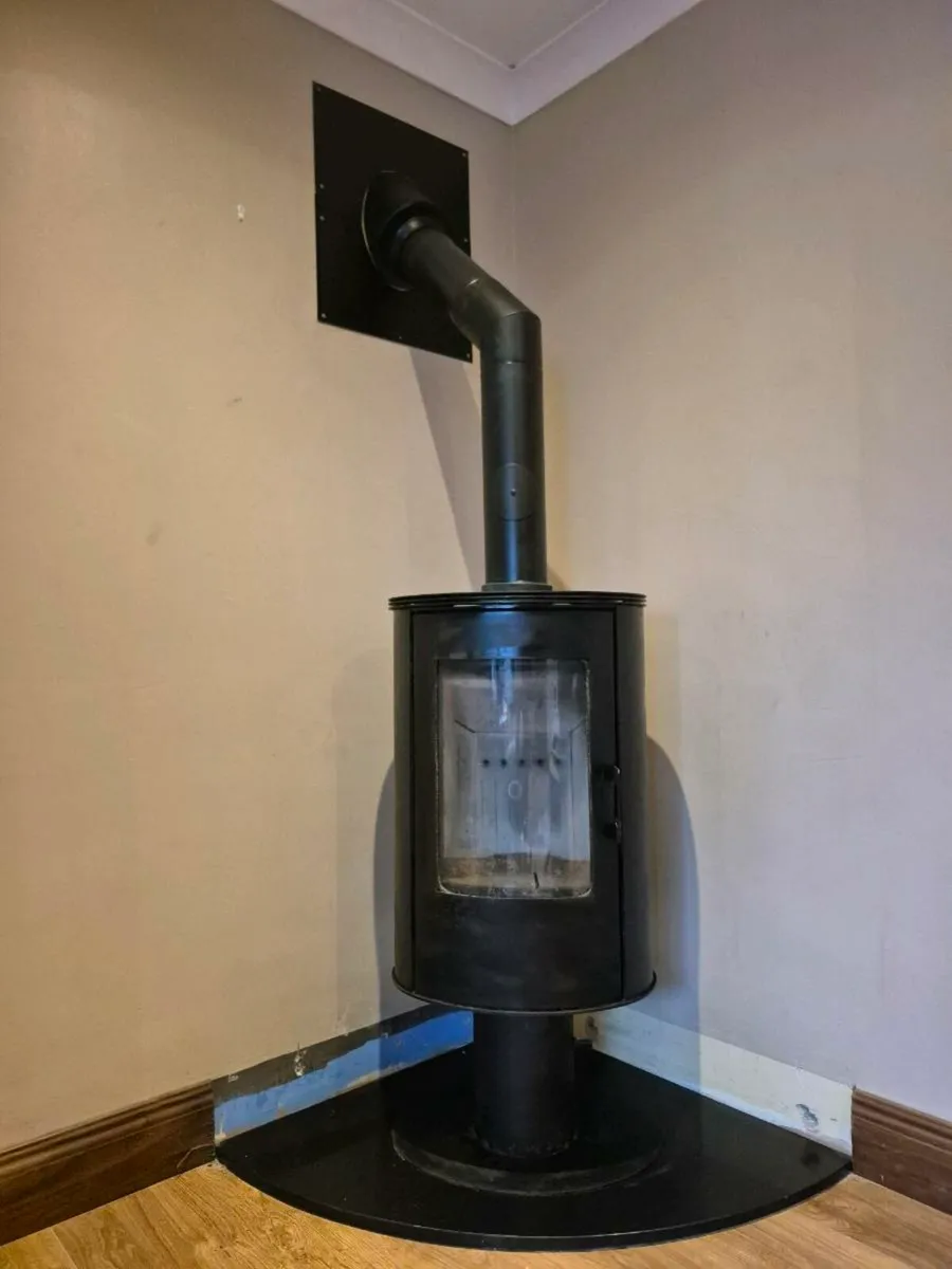 Stoves, Fireplaces, Electric Fires, - Image 3