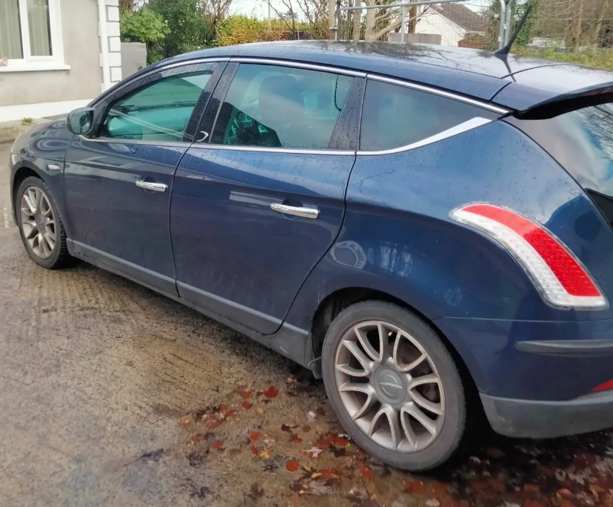 Chrysler Delta 2012 - Image 4