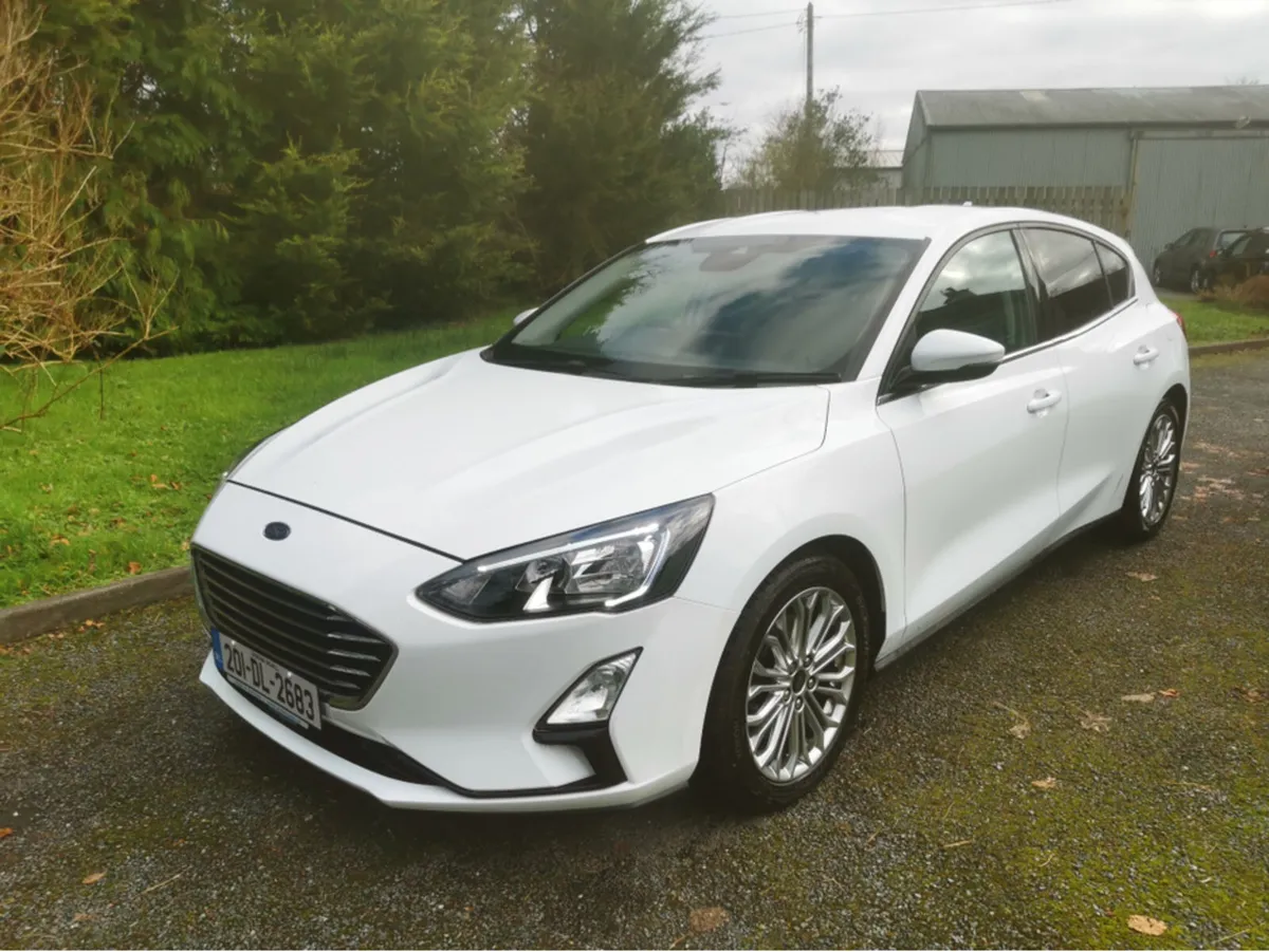Ford Focus 2.0 TDCI TITANIUM X - Image 2