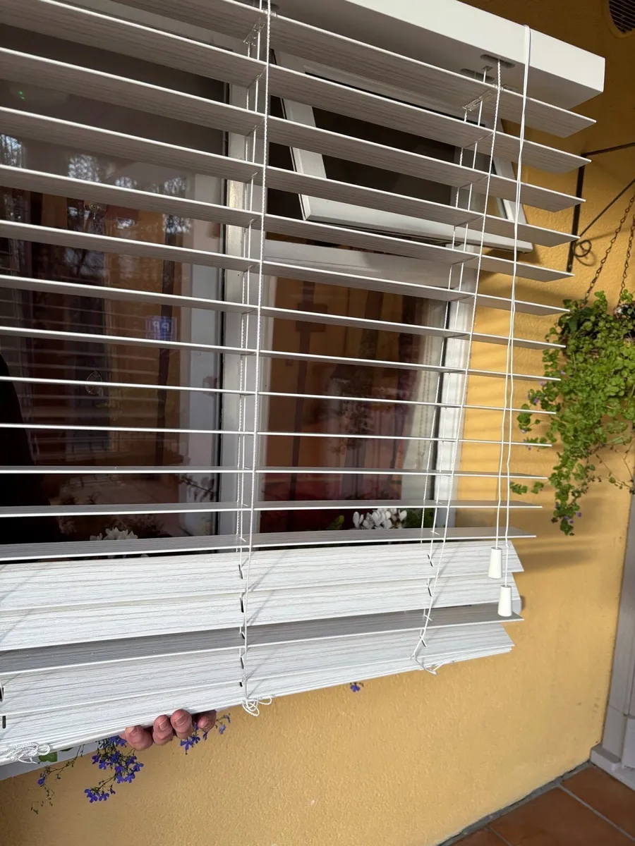 Faux wooden window blinds - Image 1