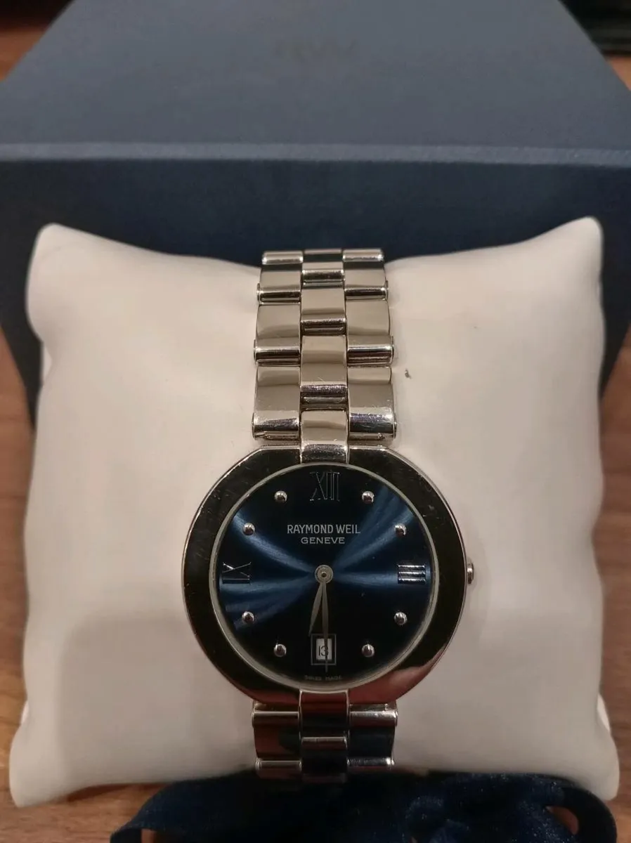 Genuine Swiss made gents watch Raymond Weil - Image 1